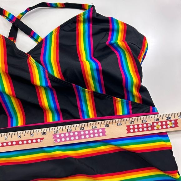 Torrid Black Rainbow Stripe Wireless One-Piece Swimsuit Size 4 - Picture 10 of 13